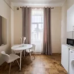 Demar Herzena Apartment