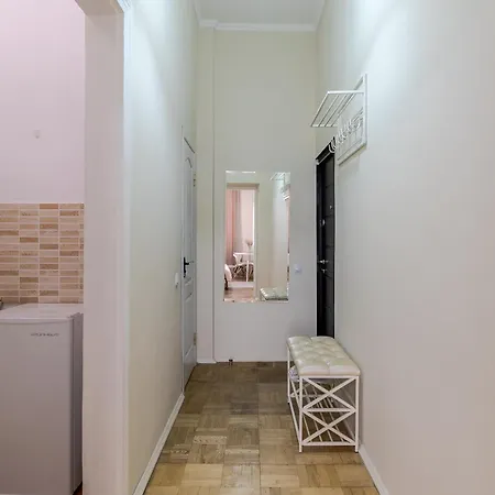 Demar Herzena Apartament *