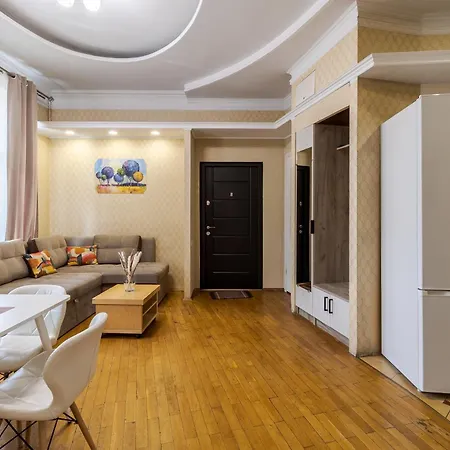 Demar Herzena Apartmán Lvov